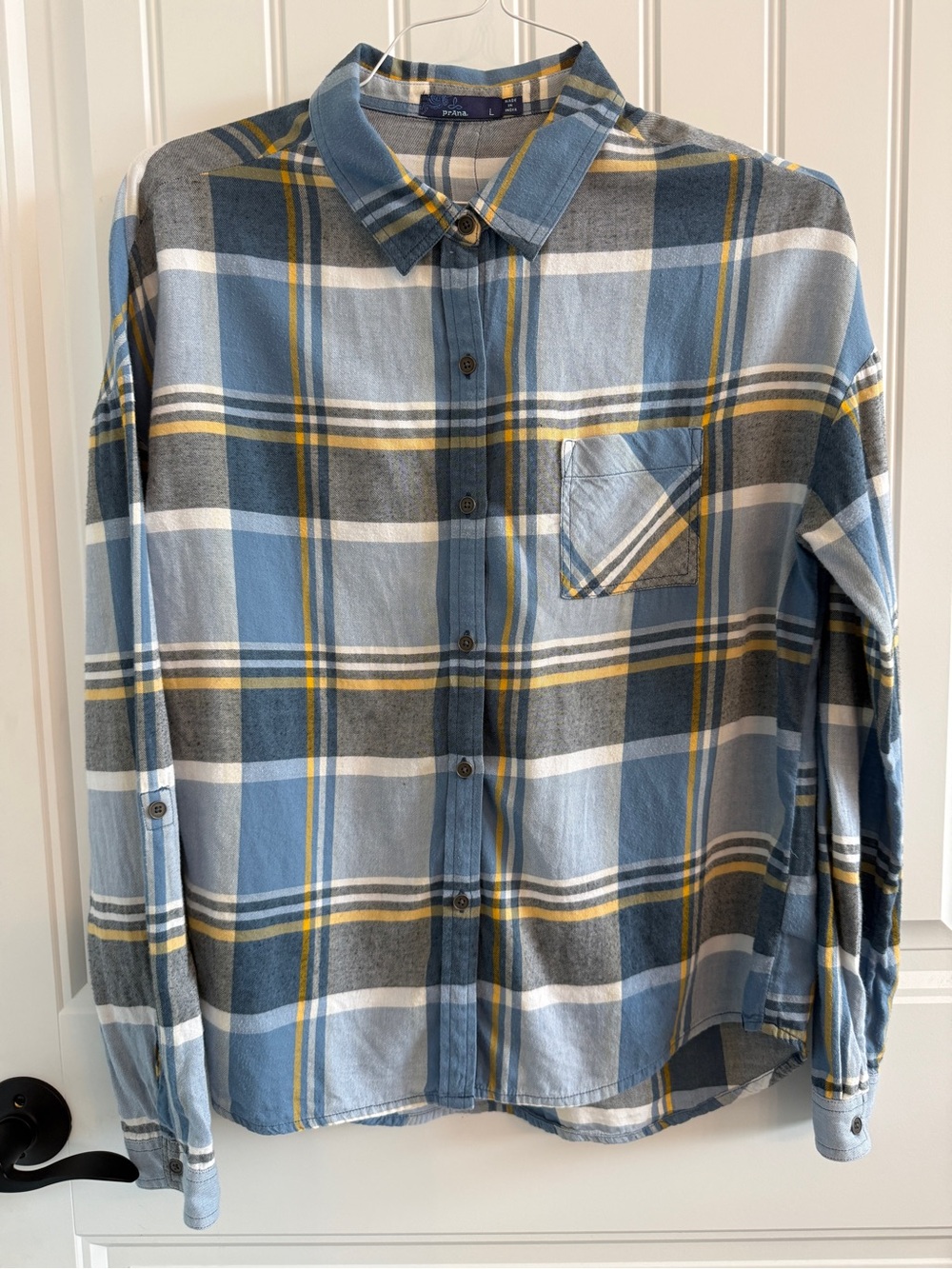 Prana women’s Plaid Button-Front Shirt size large. 100% organic cotton.